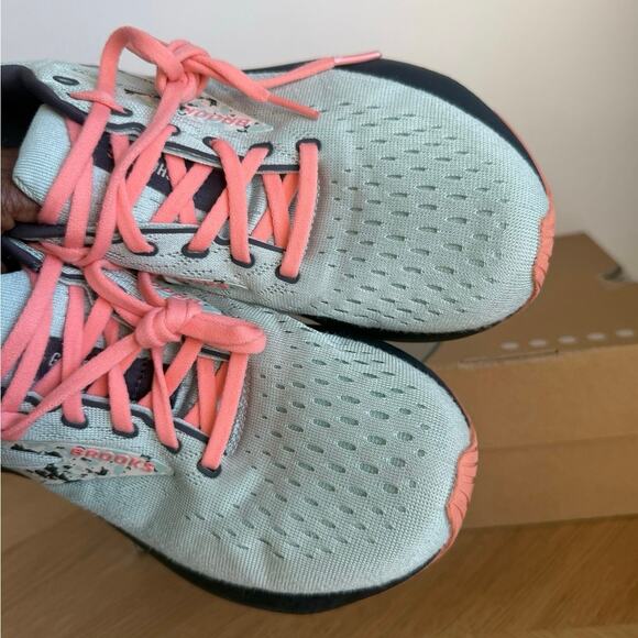 Brooks Ghost 16 Surf Flower/ Floral Women Running Sneakers - SZ 8 - Picture 7 of 14
